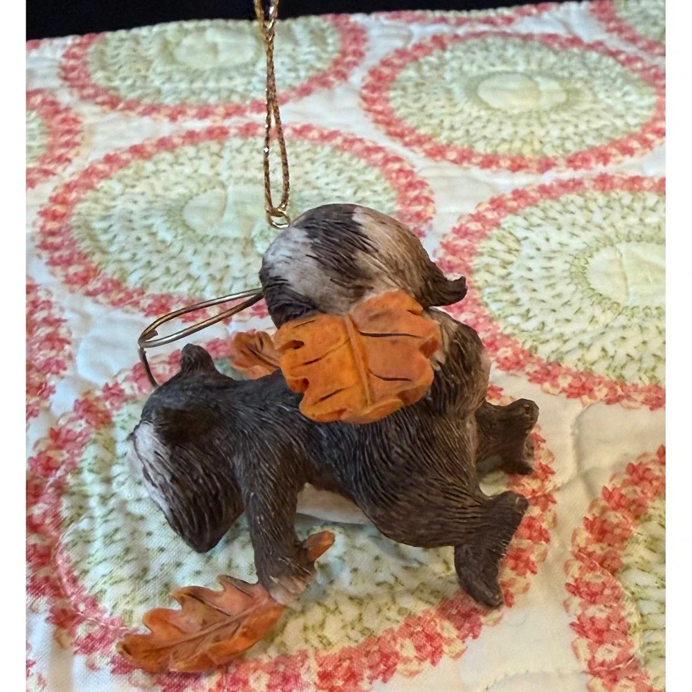 Silvestri Charming Tails Raccoon Christmas Ornament Fall Leaves Halo‎